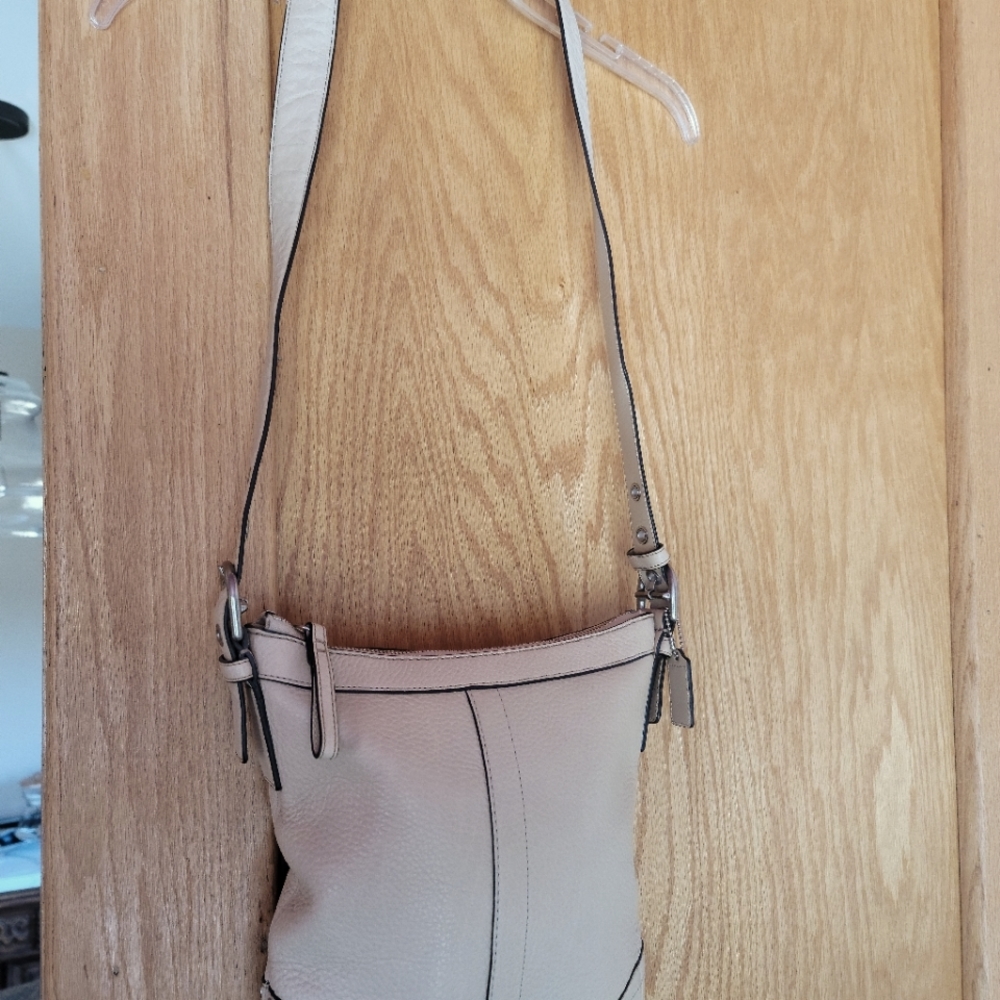 Coach sling crossbody purse